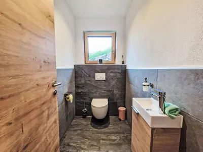 Ein Badezimmer in der Unterkunft Apartment Lindenthaler by Interhome