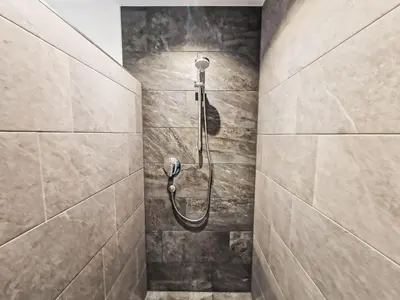 Ein Badezimmer in der Unterkunft Apartment Lindenthaler by Interhome