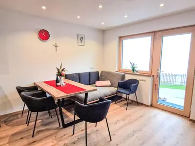Ein Sitzbereich in der Unterkunft Apartment Lindenthaler by Interhome