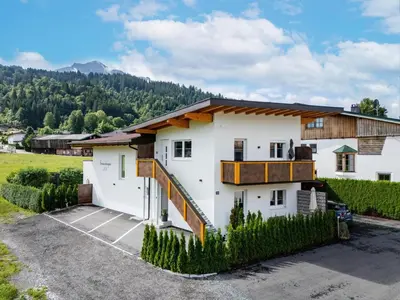 Ein allgemeiner Bergblick oder ein Berglick von der Ferienwohnung aus