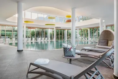 Der Swimmingpool an oder in der Nähe von DAS SIEBEN - Adults Only