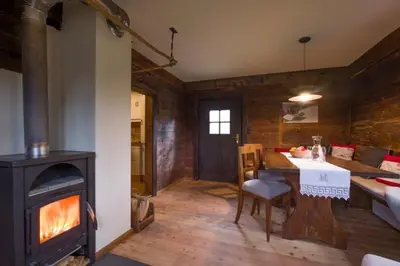 Ein Sitzbereich in der Unterkunft Chalet Unterleming