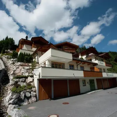 Chalet in Saalbach near Ski Lift & Sauna
