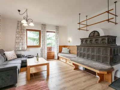 Ein Sitzbereich in der Unterkunft Almruhe Alpbach