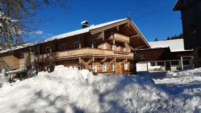 Bauernhaus Brixen im Winter
