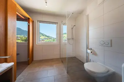 Ein Badezimmer in der Unterkunft Das Auer by Inncomer