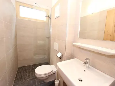 Ein Badezimmer in der Unterkunft Apartment in Neukirchen by Wildkogel Lift