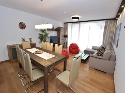 Ein Sitzbereich in der Unterkunft Apartment in Neukirchen by Wildkogel Lift