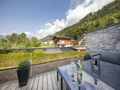 Ein allgemeiner Bergblick oder ein Berglick von der Ferienwohnung aus
