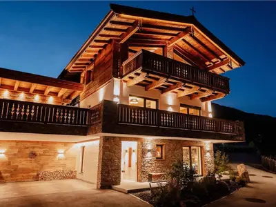 Das Gebäude in dem sich das Chalet befindet