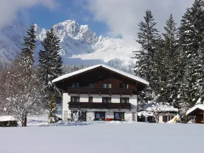 Haus Sonnwend im Winter