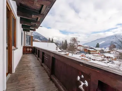 Ein allgemeiner Bergblick oder ein Berglick von der Ferienwohnung aus
