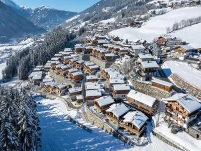 Austrian Alps Chalet with Ski Access im Winter
