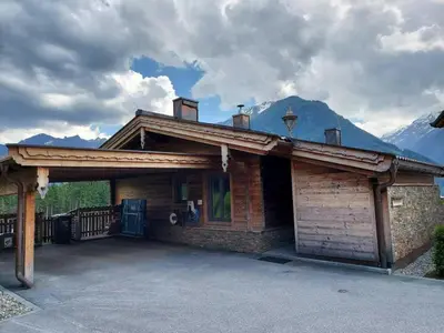Das Gebäude in dem sich das Chalet befindet