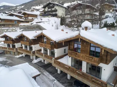 Family Chalet Escape in the Alps im Winter