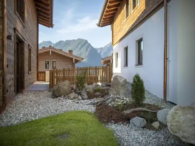 Ein allgemeiner Bergblick oder ein Berglick von des Chalets aus