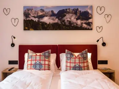 Ein Bett oder Betten in einem Zimmer der Unterkunft Chalet with Sauna and Natural Pool