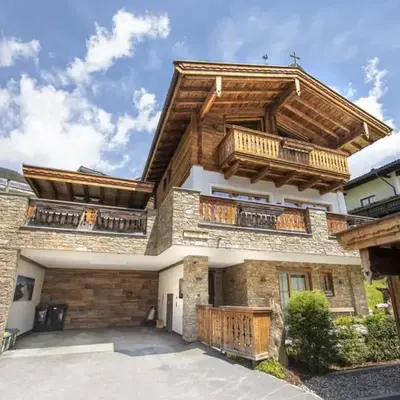 Chalet with Sauna and Natural Pool