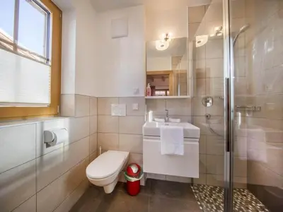 Ein Badezimmer in der Unterkunft Chalet Stay near Krimml Waterfalls