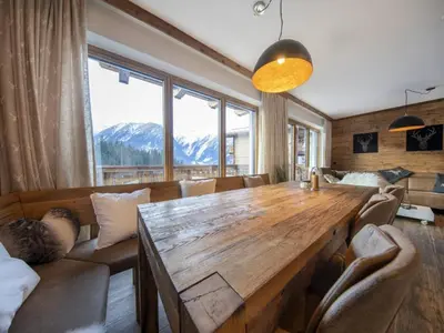 TV/Unterhaltungsangebot in der Unterkunft Cozy Mountain Chalet with sauna