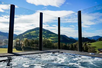 Ein allgemeiner Bergblick oder ein Berglick von der Ferienwohnung aus