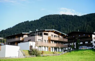 Ein allgemeiner Bergblick oder ein Berglick von der Ferienwohnung aus