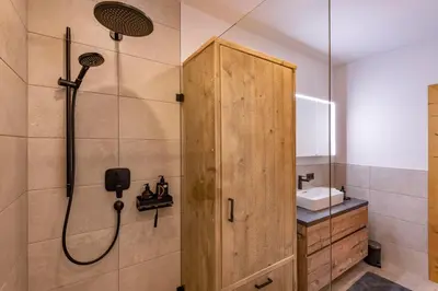 Ein Badezimmer in der Unterkunft Apartment Fuchsbau - Natur, Ruhe, Geborgenheit - willkommen in Tirol