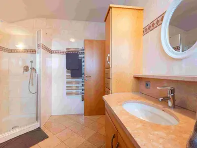 Ein Badezimmer in der Unterkunft Dorfvilla Niedernsill