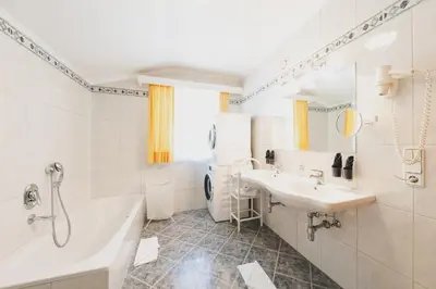 Ein Badezimmer in der Unterkunft Das Jennerwein Appartement