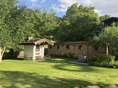 Ein Garten an der Unterkunft Maroslhof