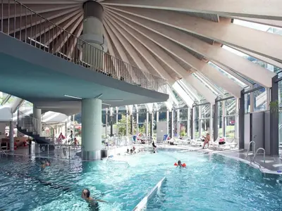 Der Swimmingpool an oder in der Nähe von Chalet in Königsleiten near Ski Lift