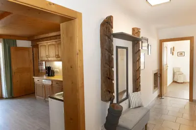 Küche/Küchenzeile in der Unterkunft ZuHaus Gruab - Dog Friendly Tyrolean Apartment with fireplace Wildshönau Premiumcard