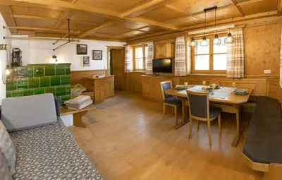 Ein Sitzbereich in der Unterkunft ZuHaus Gruab - Dog Friendly Tyrolean Apartment with fireplace Wildshönau Premiumcard