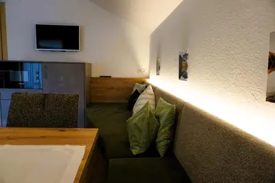 Ein Sitzbereich in der Unterkunft Hofer's Wiesenheim
