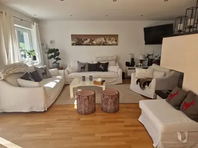 Ein Sitzbereich in der Unterkunft Haus Slechta