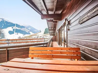 Ein allgemeiner Bergblick oder ein Berglick von der Ferienwohnung aus