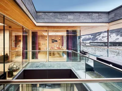 Ein allgemeiner Bergblick oder ein Berglick von der Ferienwohnung aus