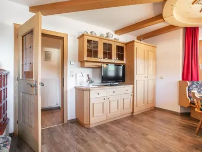 Küche/Küchenzeile in der Unterkunft Landhaus Marchfeld Top 4 Top 5