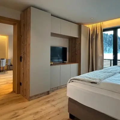 Alexander Mountain Suites
