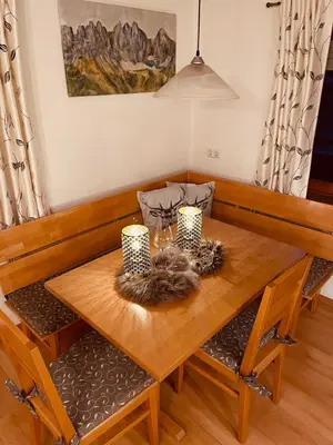Ein Sitzbereich in der Unterkunft Ferienwohnung Auszeit