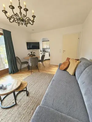 Ein Sitzbereich in der Unterkunft Almrose Zauber by Alpenchalet Almrose