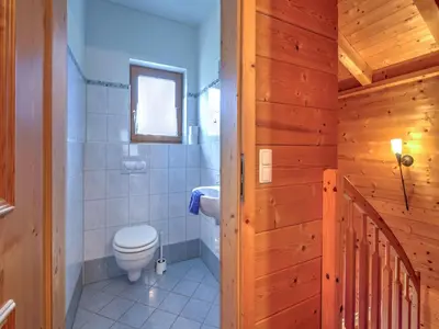 Ein Badezimmer in der Unterkunft Holiday Village Wildschönau Traditional Chalet