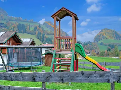 Ein Kinderspielbereich in der Unterkunft Feriendorf Wildschönau- Cozy Alpine Chalet
