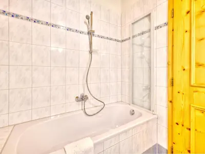 Ein Badezimmer in der Unterkunft Feriendorf Wildschönau with private garden