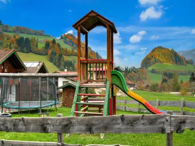 Ein Kinderspielbereich in der Unterkunft Feriendorf Wildschönau with private garden