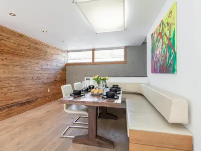 Ein Sitzbereich in der Unterkunft Alpin Chalet ARTE