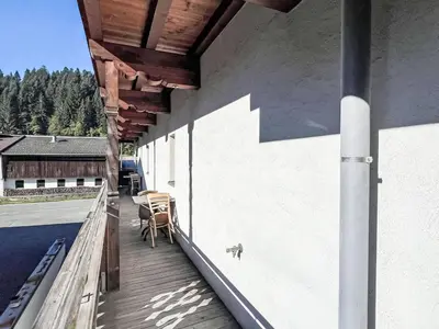 Ein Balkon oder eine Terrasse in der Unterkunft Apartment Cheeky Apartment-3 by Interhome