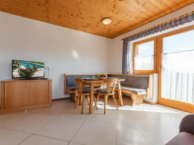 Ein Sitzbereich in der Unterkunft Apartment Voithofer-6 by Interhome