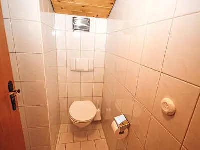 Ein Badezimmer in der Unterkunft Apartment Voithofer-5 by Interhome