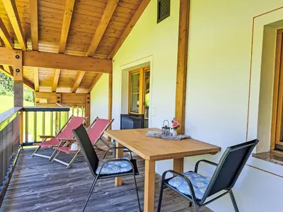 Ein Balkon oder eine Terrasse in der Unterkunft Apartment Berganger-1 by Interhome